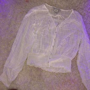 White button up, cute classy shirt!